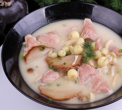 【融合菜】鮮蓮子野山菌燴燕餃