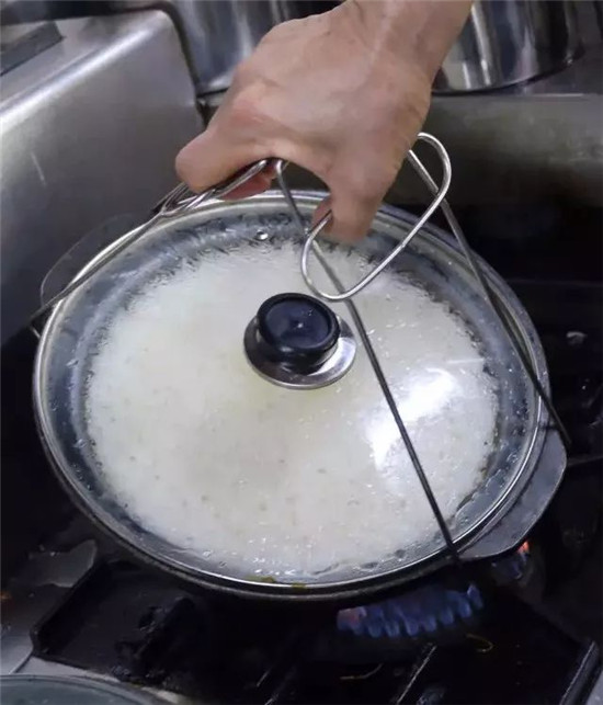 【創新粵菜】原味砂鍋魚飯