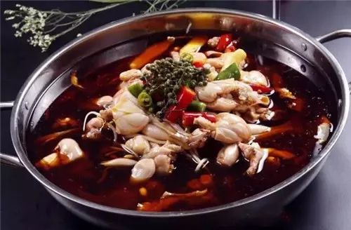【川菜】川味特色魚頭火鍋