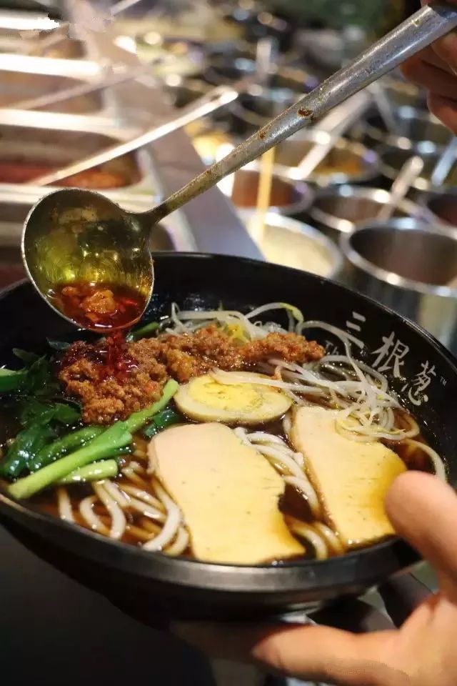 【特色面食】鹵肉米線