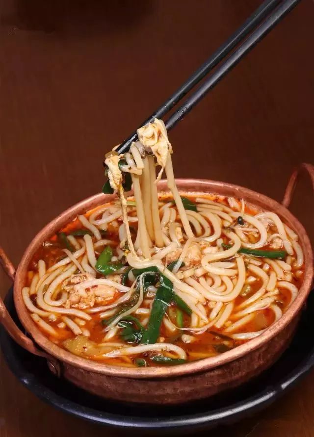 【特色面食】韭菜花小鍋米線