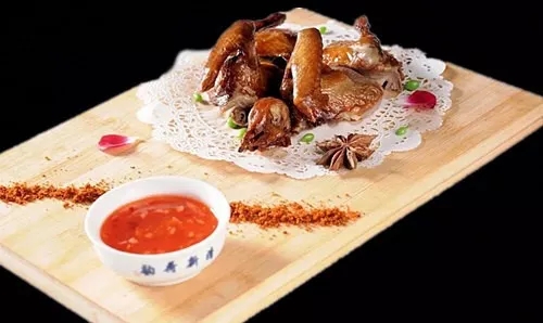 【酒店菜】香矛辣乳鴿