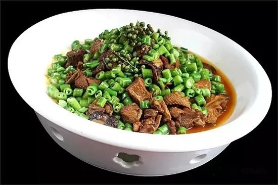 【酒樓菜】青椒燜鴨