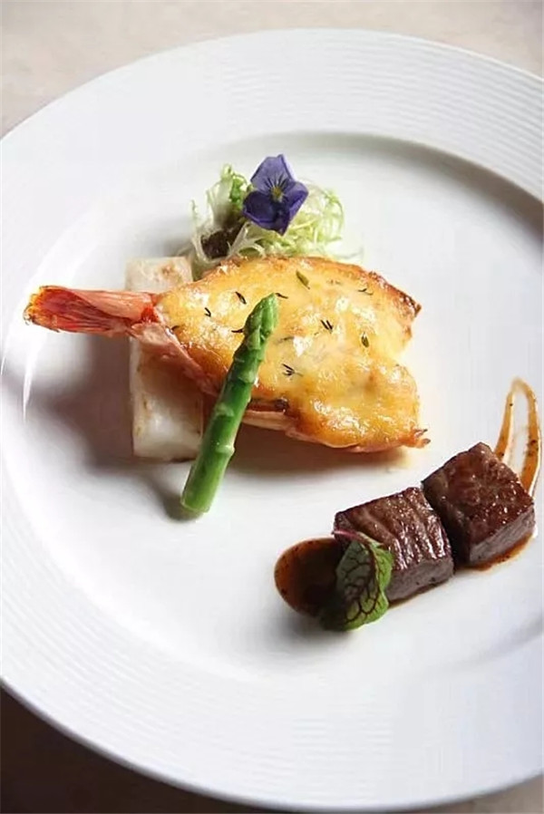 【創新菜】百里香金沙大蝦皇配低溫9+牛肉