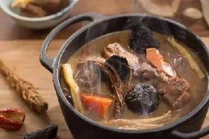 星光熠熠滿華堂  （米酒腐乳羊肉爐）