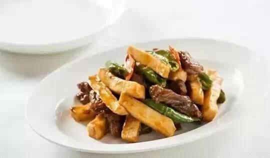 【創(chuàng)新川菜】杭椒白靈菇炒伊比利亞黑毛豬肉.jpg