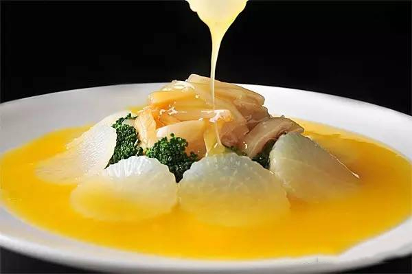 【創新菜】金湯白玉藏魚唇