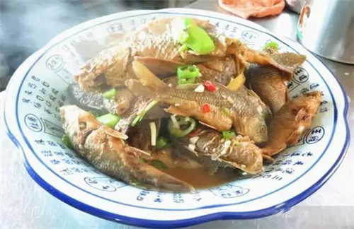 充滿農家風味的貢品食材，它的肉有禾花香！