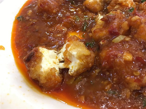 這種豆腐可以做出200+道菜，口味各異，實為四川一絕！