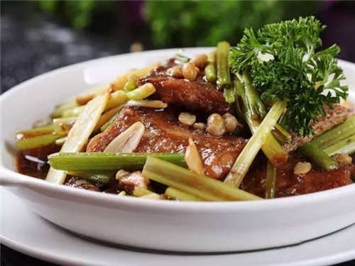 【普寧豆醬】家喻戶曉的潮州特產，潮菜必備的調料