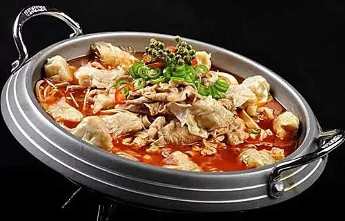 【酒樓菜】辣湯肥牛煮燕餃