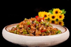 豬皮不要丟掉，可以做一道下飯菜！