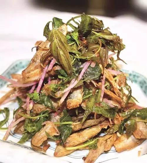 【家常菜】香椿芽拌刀魚仔