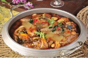 特色豆腐燒魚頭