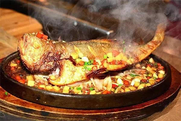 【創新菜】鐵板大黃魚