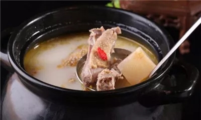 【熱賣菜】酸蘿卜燉老鴨