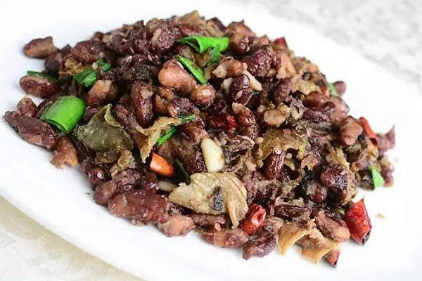 【創(chuàng)新菜】酸菜炒經(jīng)豆