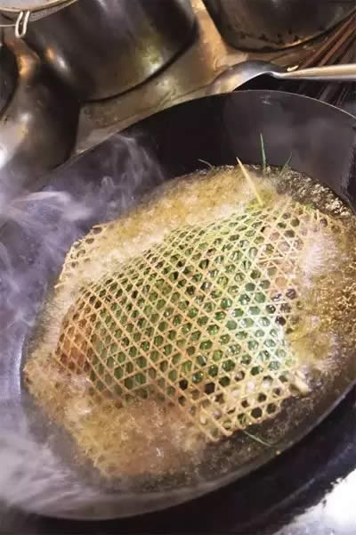 【招牌菜】蔥烤鴉片魚