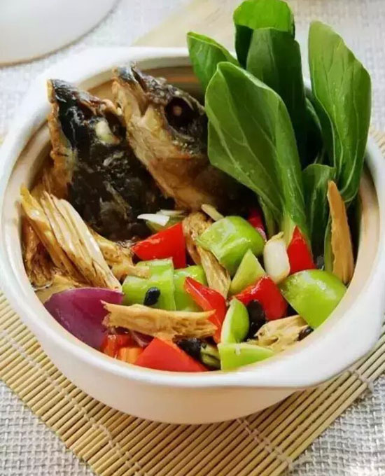 豉香腐竹魚頭煲的做法