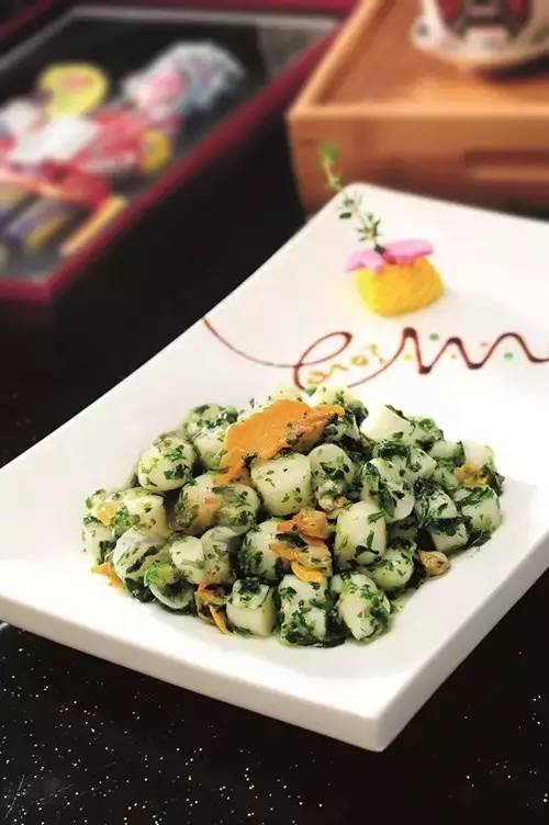 【家常菜】薺菜蛤肉炒年糕