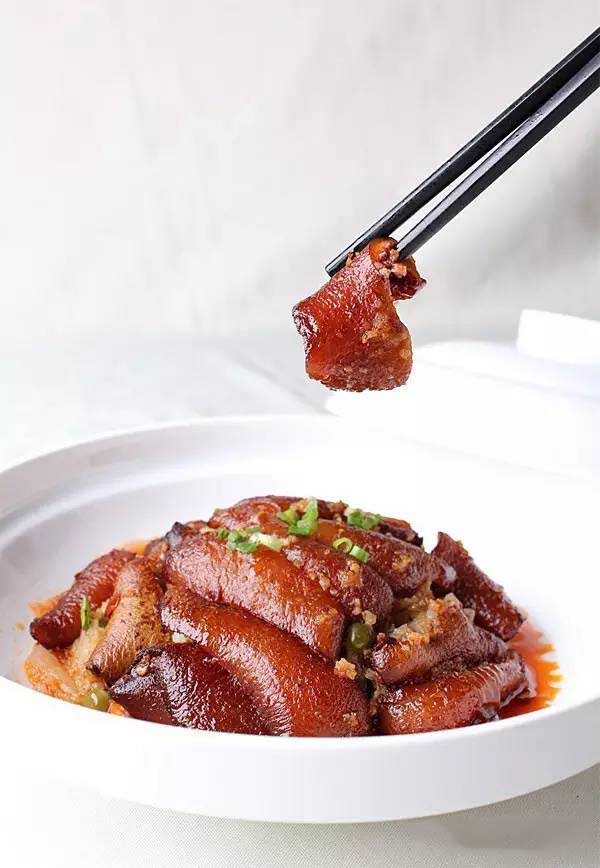 【鄉土宴席菜】煳辣香拐.jpg