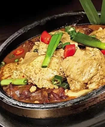 【酒樓菜】石鍋羊棒老豆腐