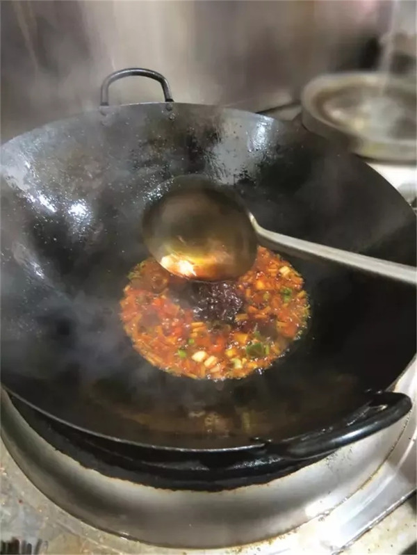 【江湖菜】糯香鴨掌