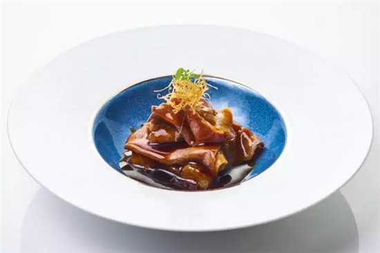【海派菜】頂級(jí)M9澳洲和牛腸粉松茸汁