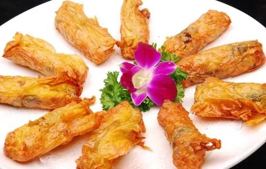 【創(chuàng)新菜】百花腐皮卷橫琴蠔