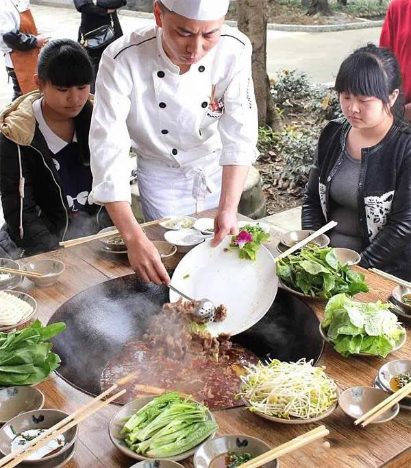 【川菜】坨坨牛肉火鍋.jpg