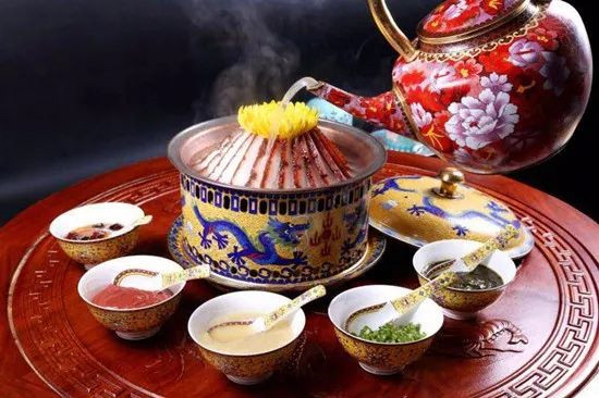 【京菜】菊花酸菜爐肉熱鍋