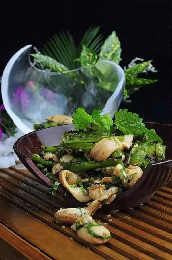 【創(chuàng)意涼菜】山茴香薄荷拌蟶子皇