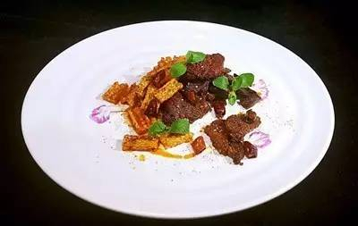 【創(chuàng)意涼菜】黃金脆苦蕎配酥香牛肉