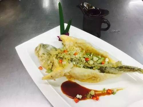 【創新菜】金蒜頭抽黃魚