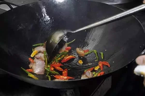 【鄉土菜】臘肉小煎脆豆腐