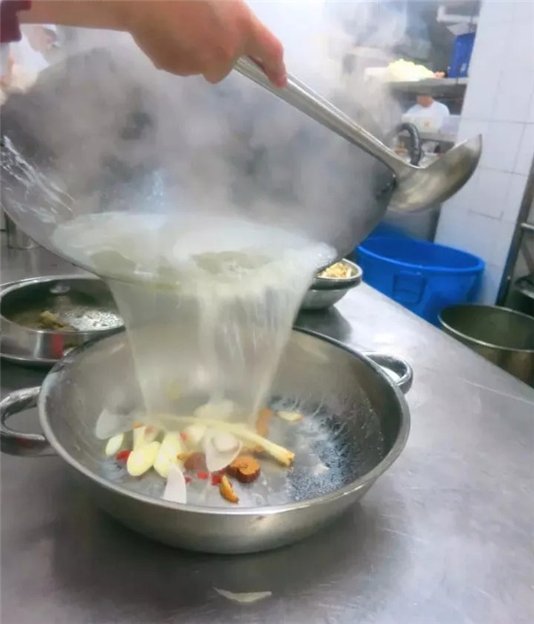 【熱賣菜】土參羊肉湯
