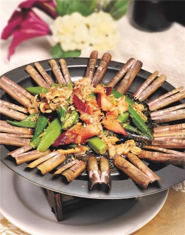 【創(chuàng)新粵菜】黃蝦醬秋葵焗蟶子