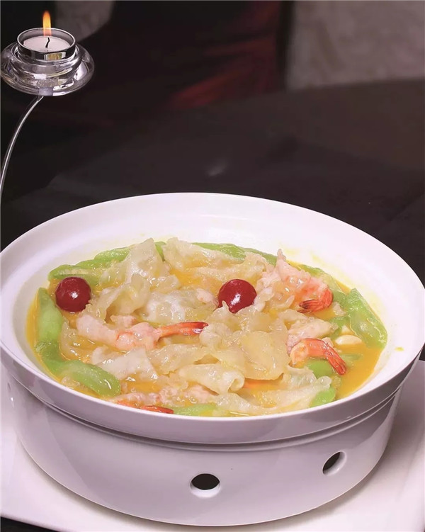 【創新菜】敲墨魚鮮蝦煮絲瓜