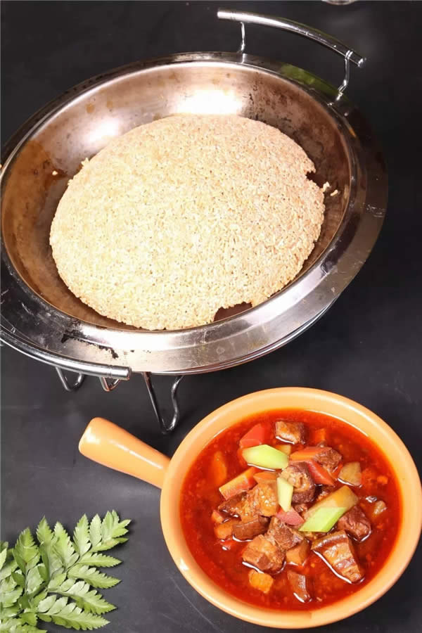 【創新菜】富硒鍋巴配特種豬肉