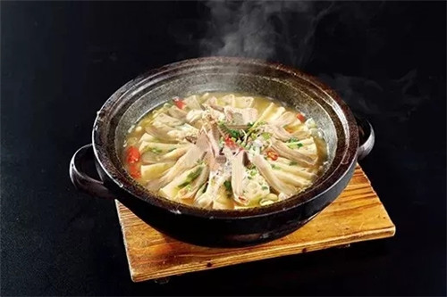 【招牌菜】蜂巢豆腐鴨舌