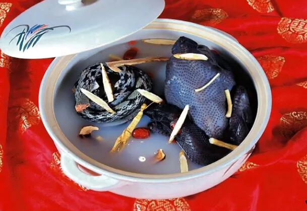 【藥膳】延年益壽龍鳳煲.jpg