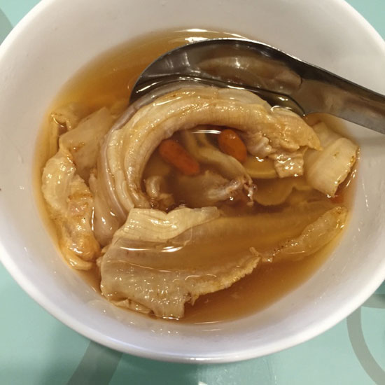 西洋參枸杞燉魚膠的做法