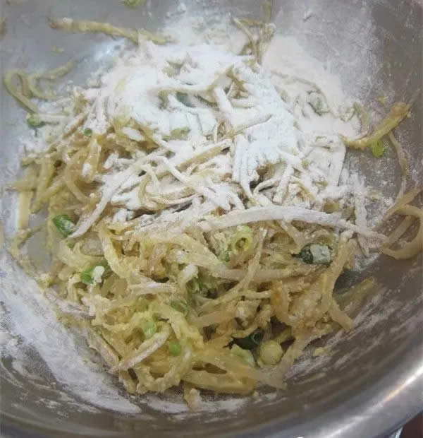 【家常菜】咸菜餅炒八帶