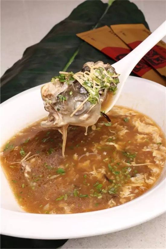 【家常菜】酸辣魚頭湯
