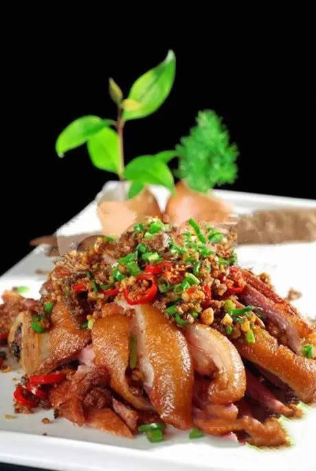 【湘菜】酥嫩香豬手