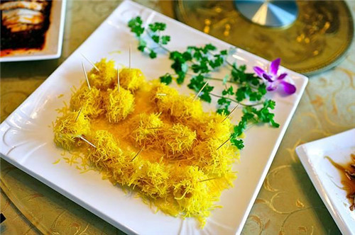 這種豆腐可以做出200+道菜，口味各異，實為四川一絕！