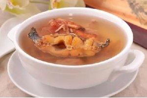 茅根土茯苓煲生魚