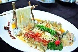 三味鱸魚托面