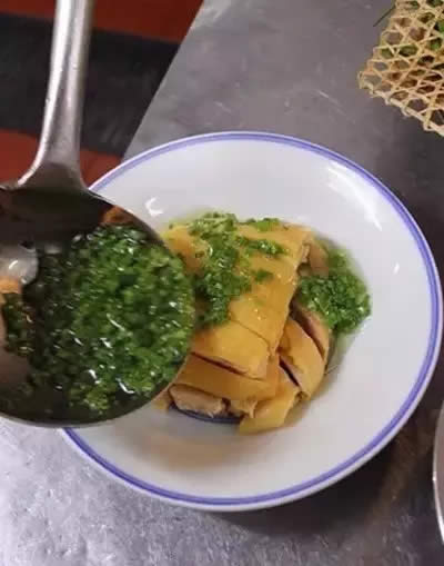 【招牌菜】蔥油撈雞