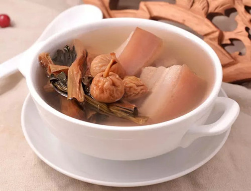 【清潤湯品】連州菜干無花果煲豬踭
